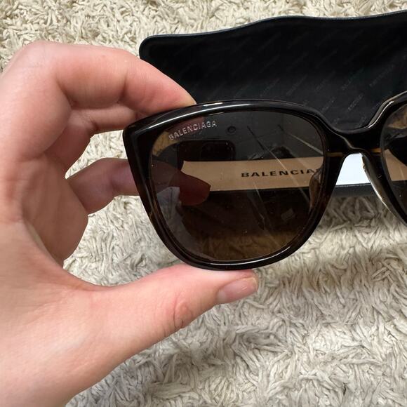 NWOT BALENCIAGA SUNGLASSES - Picture 6 of 6